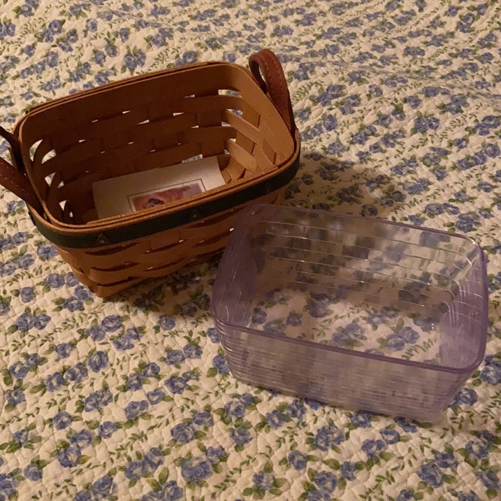 Longaberger Christmas basket - Picture 3 of 4